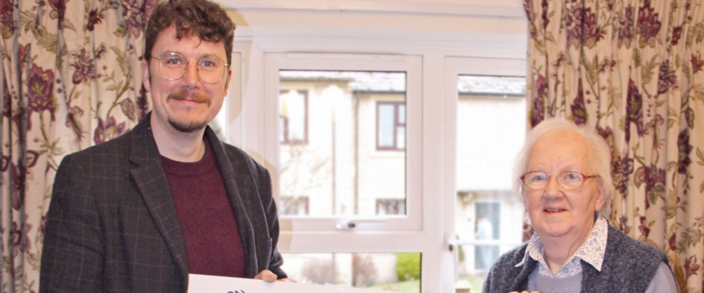 Lucky Dorothy House Hospice Care supporter wins £25,000 Local Hospice Lottery Rollover!